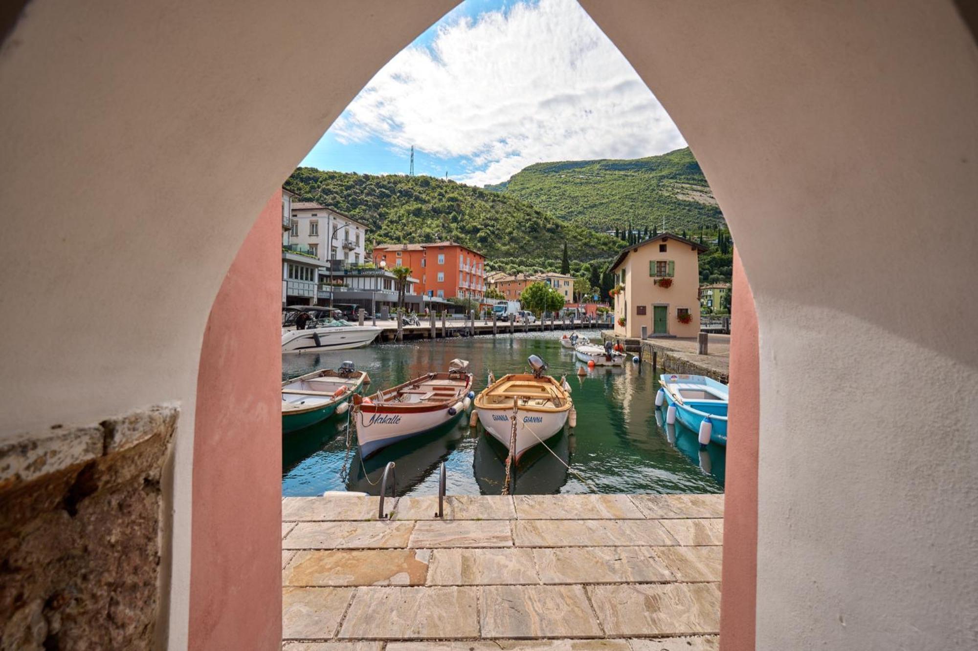 Hotel Geier Torbole Sul Garda Exterior photo