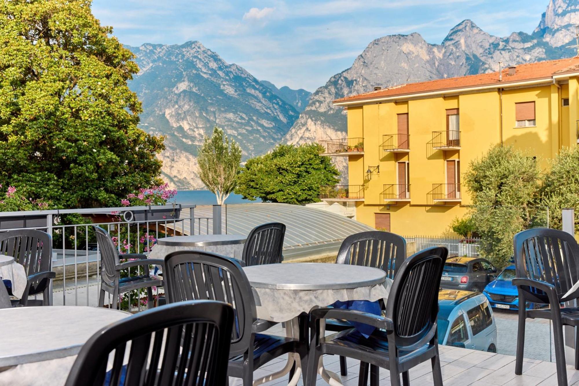 Hotel Geier Torbole Sul Garda Exterior photo
