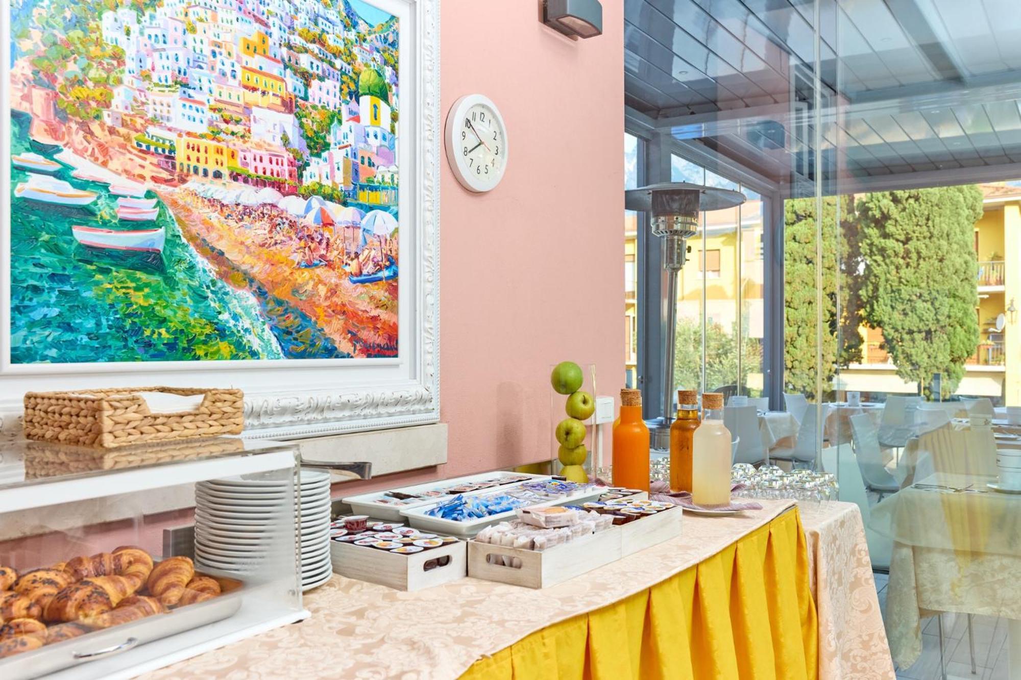 Hotel Geier Torbole Sul Garda Exterior photo